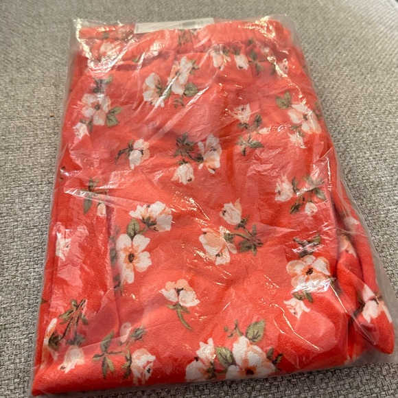 Old Navy red floral Crepe A-Line Midi Skirt - Picture 13 of 13